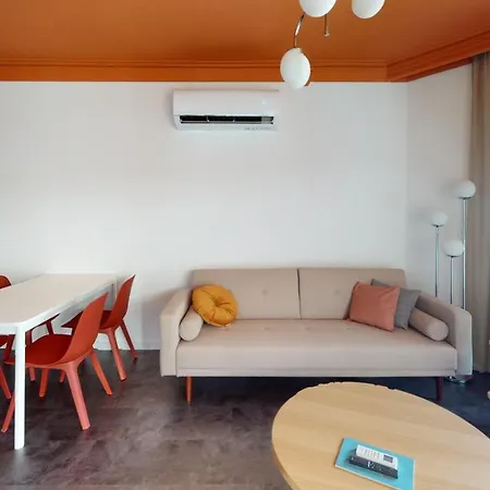 Onezerotwo By Zoia Living מלון דירות